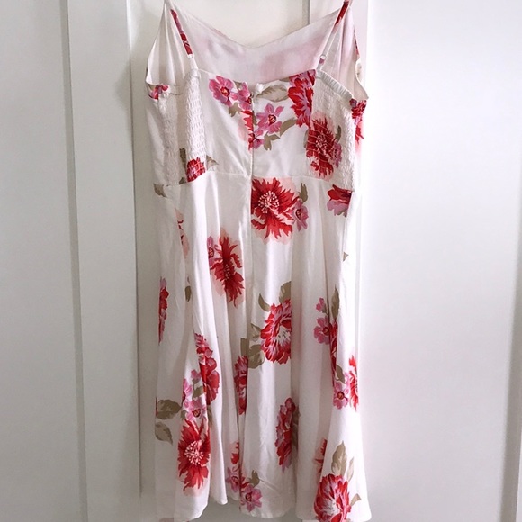 Sweet floral sun dress - Picture 3 of 4